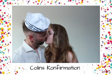 Paar küsst sich bei Colins Konfirmation, aufgenommen mit Fotobox und Requisiten.